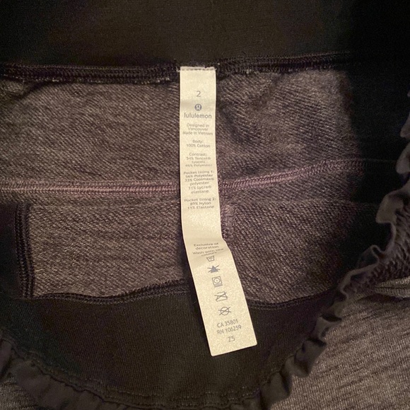 Lululemon🍋Cool & Collected Short 2.5" - Picture 5 of 5